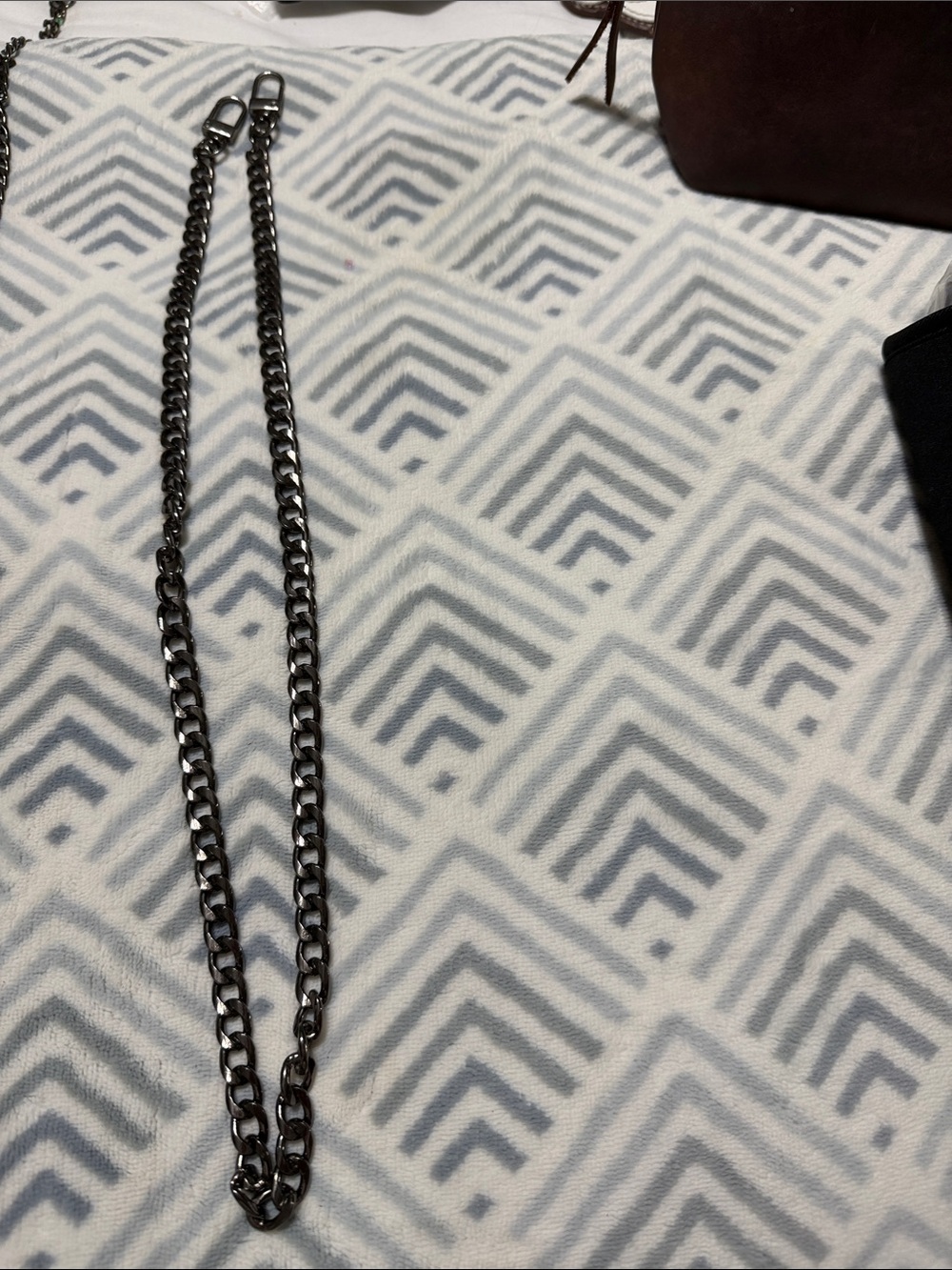 Gunmetal purse strap replacement chain link. Strap would be approx 15 inch drop